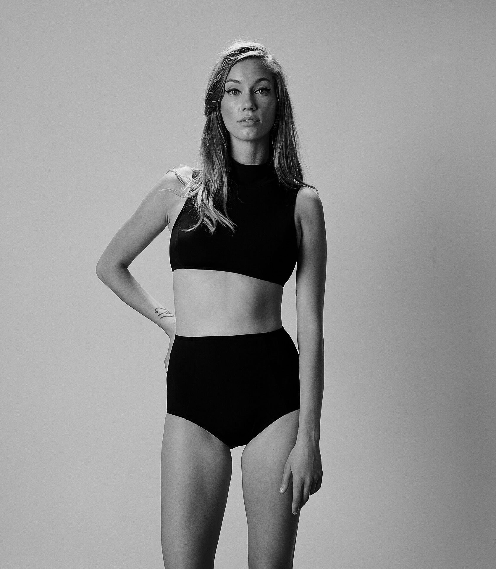 MAUD TOP - BLACK
